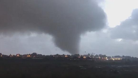 Gigantesco "tornado" sorprende a chilenos en la región Biobío | VIDEOS