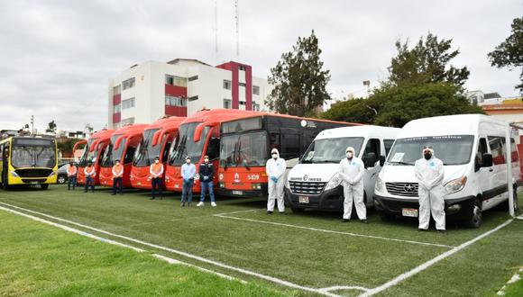 Arequipa. Personal de hospitales será trasladado gratis en buses y minivanes.