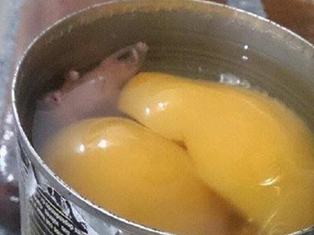 ​Argentina: Hombre abre lata de durazno y encuentra una rata muerta [FOTOS]