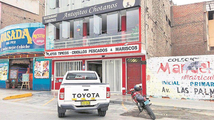 Los Olivos: mujer retira S/50 mil soles de banco, se va almorzar pero marcas ya la esperaban en restaurante