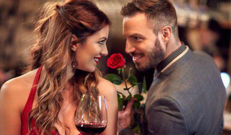 5 señales para saber si ella solo te quiere por el dinero