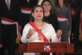 Dina Boluarte: “Ni la violencia ni el radicalismo acabarán con un gobierno legal y legítimo”