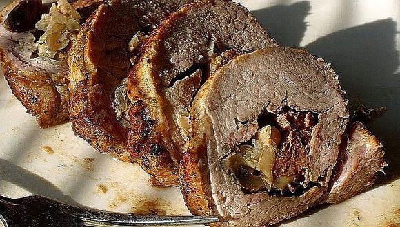 Navidad 2016: Aprende a preparar un lomo de cerdo relleno al horno (para 6 personas)