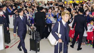 Tras disputar el Mundial: la gran bienvenida a la selección de Japón en el aeropuerto de Tokio