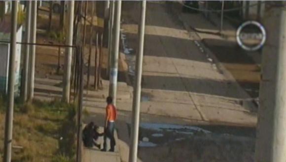 Pasco: Hombre dio brutal golpiza a pareja porque caminaba con otro [VIDEO]