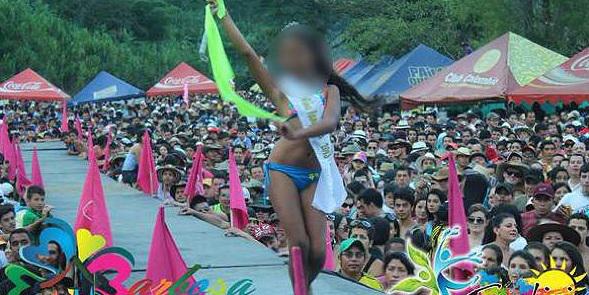 '​Miss Tanguita': Concurso de belleza infantil causa indignación y polémica [VIDEO]