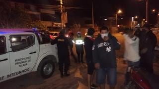 Intervienen a 30 personas bebiendo licor al interior de cantinas clandestinas en Talara