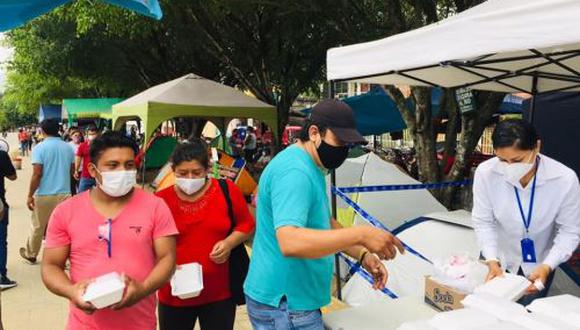 San Martín: voluntarios entregan almuerzos a familiares de pacientes con coronavirus (Foto difusión).