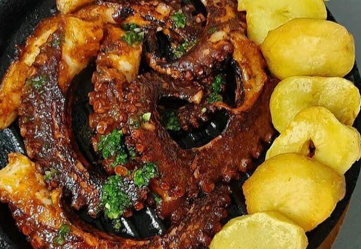 “En Perú, la parrilla más conocida es el anticucho, sin embargo, hay más platos nacionales cocinados sobre el carbón", dijo Juan Carlos Castrillón. (Foto: Pulpo Norteño)