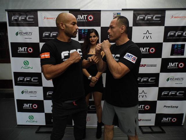 FFC realiza su 34 edición con peleas internacionales
