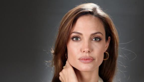 Angelina Jolie y su más grande muestra de amor: ¡una mamita que adoptó!