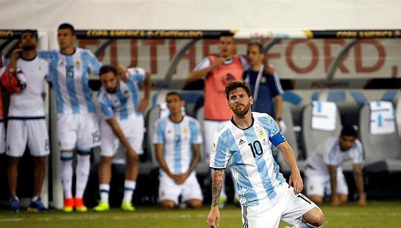 Kun Agüero insinúa que varios se irán como Messi, a quien vio "jodido"