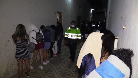 Piura: Encuentran a más de 70 personas reunidas y bebiendo alcohol dentro de vivienda (Foto: Municipalidad de Talara)
