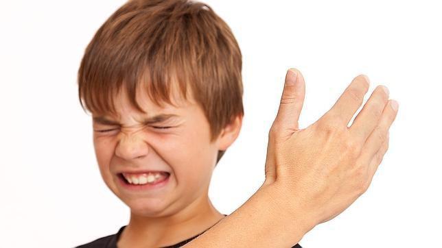 ¿La letra con sangre entra? ¡No señores, los golpes no son la solución!