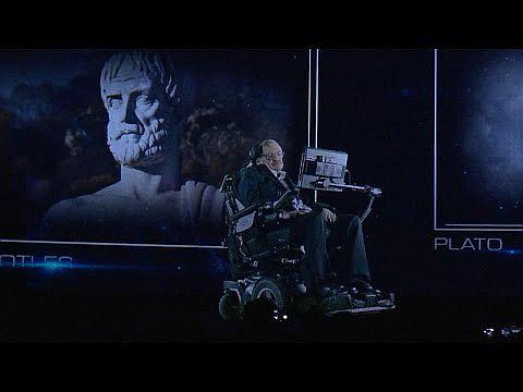 Stephen Hawking aparece en holograma durante conferencia en Hong Kong 