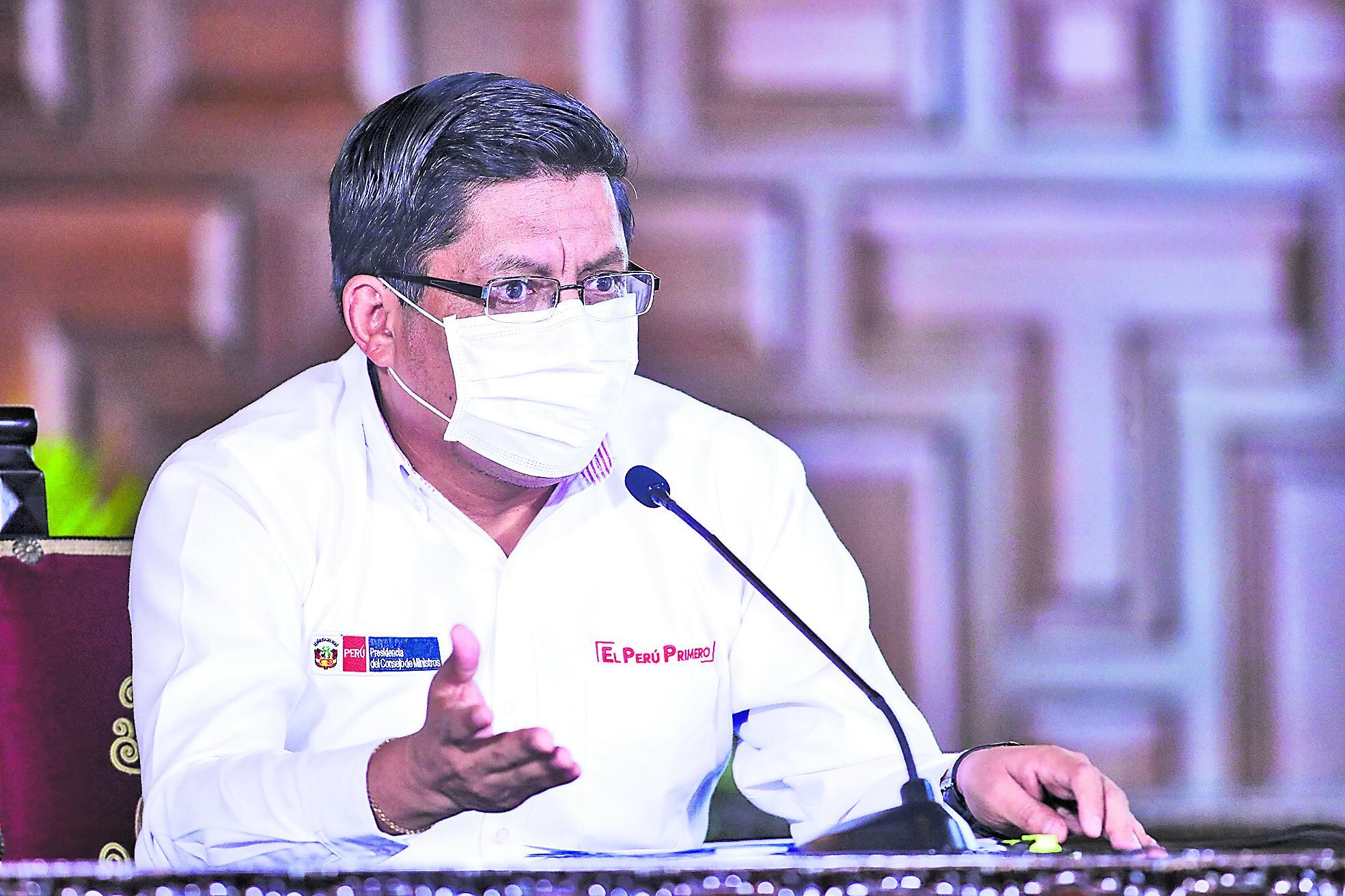 El premier informó que durante las pruebas rápidas a los migrantes se identificaron a 402 infectados con COVID-19. (Foto: PCM)