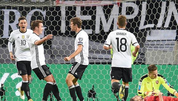 Alemania vence 3-0 a República Checa con doblete de Thomas Müller 