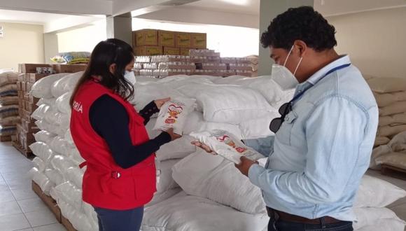 Áncash: Contraloría halla irregularidades en contratos para abastecer insumos a programa social de alimentos en Huaraz. (Foto: Contraloría)