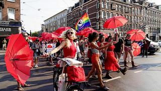 ​Prostitutas toman calles de Holanda para pedir derechos y respeto a su profesión