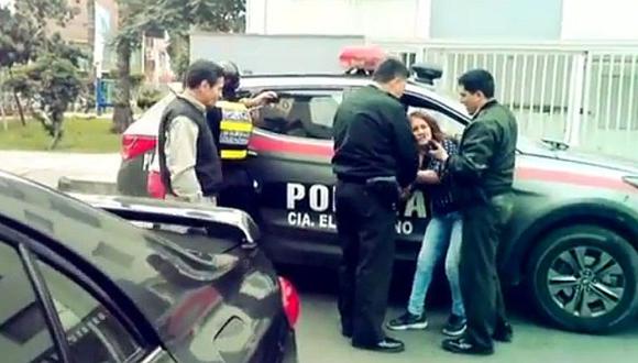 Ronny García: Así fue la detención a Karla Solf tras agredir a Policía [VIDEO]     