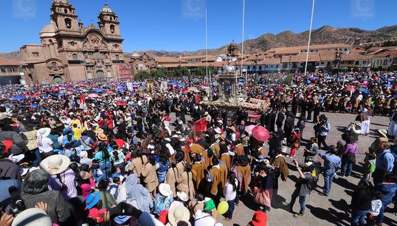 Las celebraciones por el Corpus Christi en Cusco reunía a miles de fieles de la región, así como a turistas. (Foto: GEC)