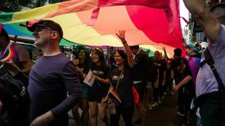 Transexuales de Hong Kong son obligados a operarse para que su identidad sexual aparezca en DNI