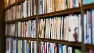 Cómo limpiar libreros y estantes en minutos: trucos y consejos