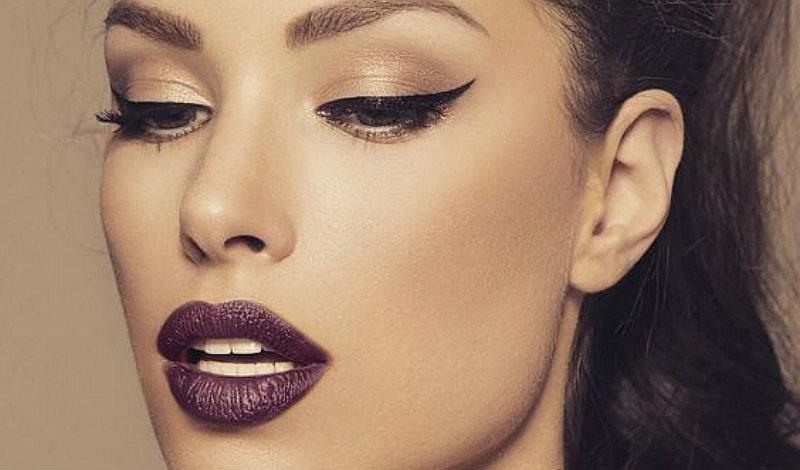 ¡Labial morado o violeta oscuro! Consejos para usarlos