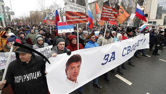 ​Rusos toman calles al grito de "¡Putin ladrón!" para que dimita