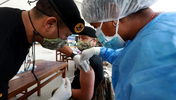Coronavirus en Perú: personal de las FF.AA se capacita en técnicas de vacunación (Foto: Mindef)
