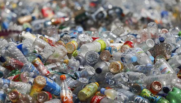 Plásticos y su peligro para el medio ambiente.