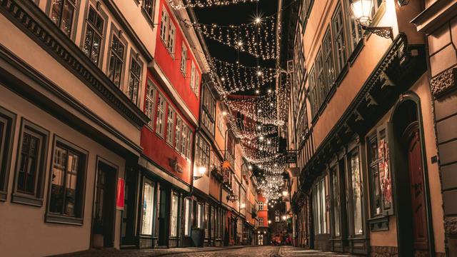 Esmond no tenía cómo pagar sus servicios básicos en la Navidad de 1989, por lo que no quiso que más personas pasen esta mala experiencia. (Foto: Referencial / Pixabay)