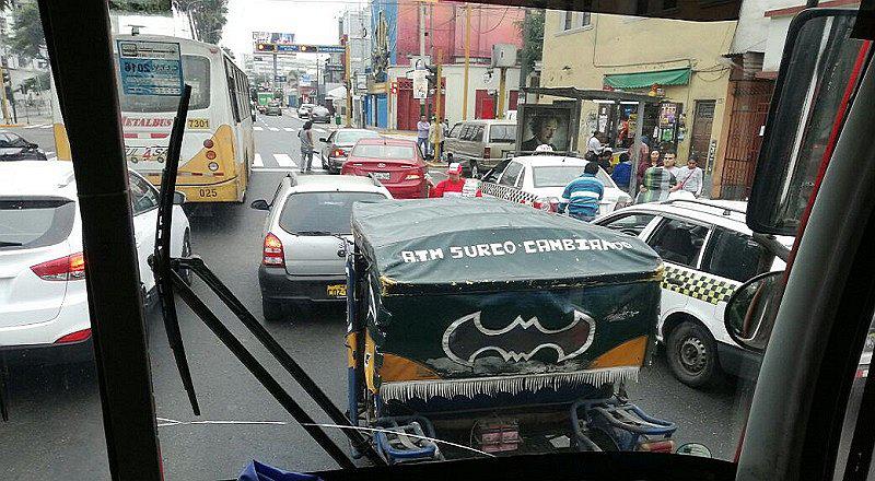 Barranco: mototaxista circula en zona prohibida y de gran movimiento 