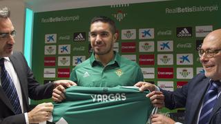 Juan Manuel Vargas: Mira cómo fue su presentación oficial en Betis [FOTOS] 