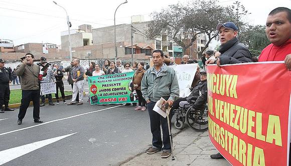 Cercado de Lima: Vecinos protestan y piden terminar con bypass 