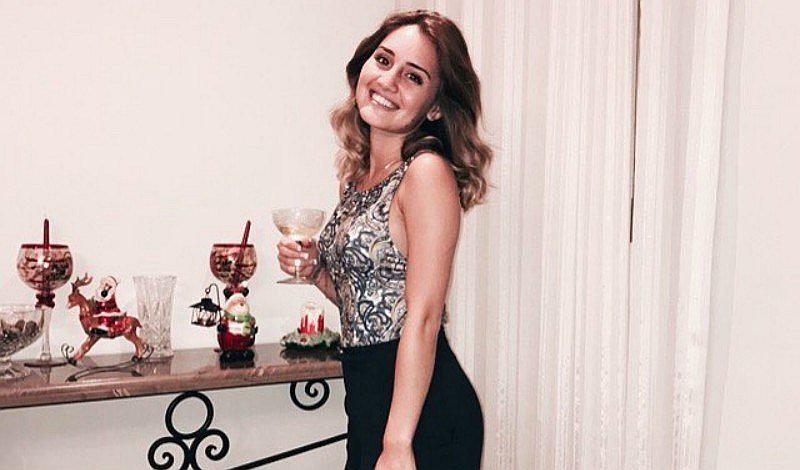 ¡Ximena Hoyos enciende polémica por fotografía junto a su hermano!