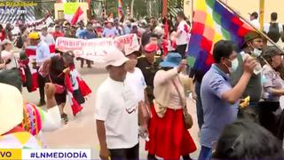 Manifestantes abandonan Universidad San Marcos y marchan en dirección al Centro de Lima