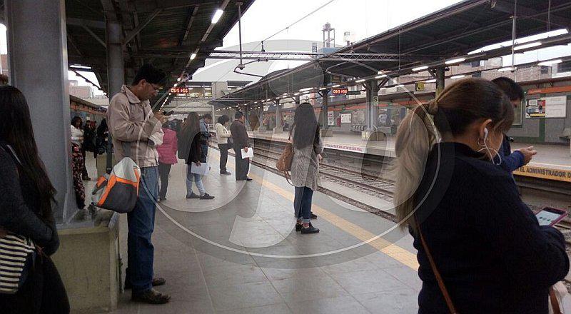 Metro de Lima: pasajeros quedan varados por fallas mecánicas en la Línea 1 (VIDEO)