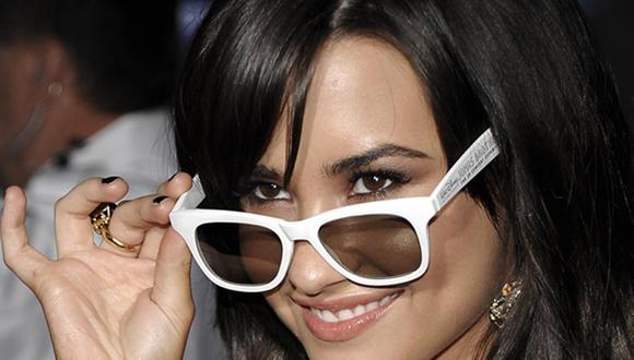 Demi Lovato a sus seguidores en Facebook: "Gracias por estar ahí para mí"