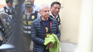 Dictan 18 meses de impedimento de salida del país contra César Villanueva