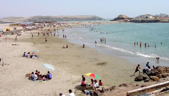 Digesa lanza aplicación para conocer qué playas son aptas para pasar un Año Nuevo 2024 | Foto: Andina