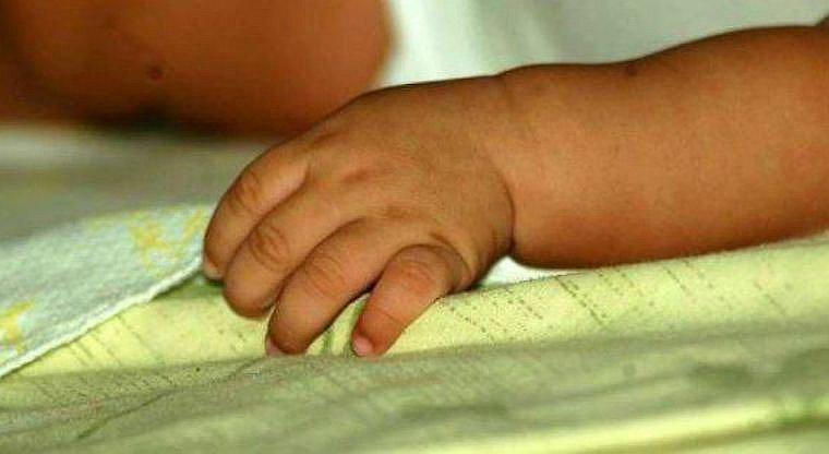 ​Bebé de cinco meses sobrevive tras estar enterrado 9 horas y con la ropa mojada