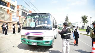 Tacna: supervisan a unidades de transporte por el uso obligatorio de protectores faciales