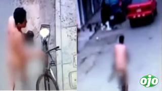 Hombre desnudo que robó bicicleta habría estado huyendo del esposo de su amante | VIDEO