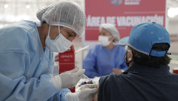 Ahora ciudadanos pueden vacunarse cerca a su centro de trabajo con la implementación de vacunatorios metropolitanos. (Foto: GEC)