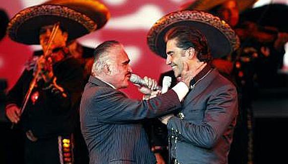 Alejandro Fernández y su papá Vicente Fernández, juntos de nuevo