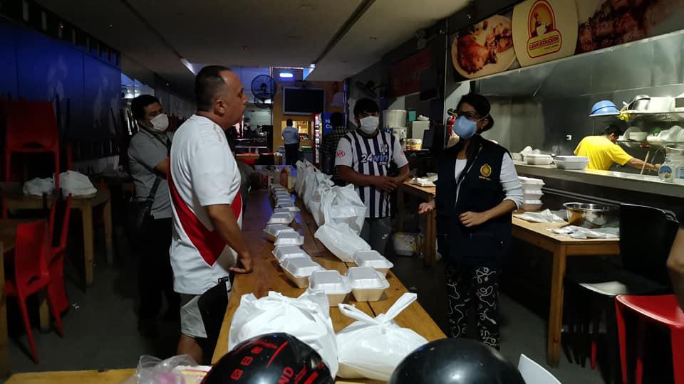 Las autoridades comunicaron a los trabajadores que de persistir en la actividad serán denunciados por desobediencia y resistencia a la autoridad.