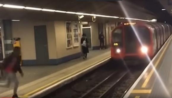 YouTube: joven hizo salto mortal frente a tren en marcha (VIDEO)