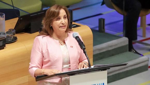 La presidenta Dina Boluarte toma la palabra y lee discurso en la ONU. (Foto: Presidencia)