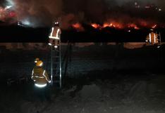 Fuerte incendio forestal en terreno cercano a Los Pantanos de Villa | VIDEO Y FOTOS